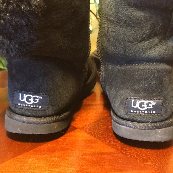 UGG Black Bailey Short Button Boots - Picture 4 of 8